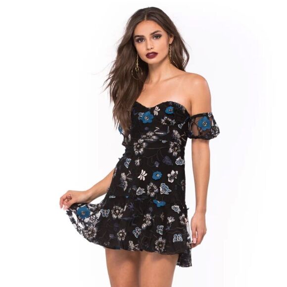 For Love & Lemons Black Embroidered Sequin BOTANIC Micro Mini Fit Flare Dress S - Picture 6 of 16